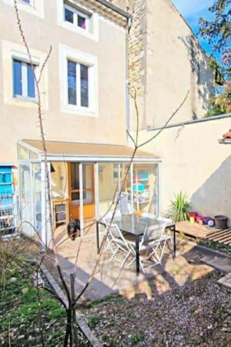 Maison De Ville Au Calme Avec Cour Bourg-Saint-Andéol Dış mekan fotoğraf